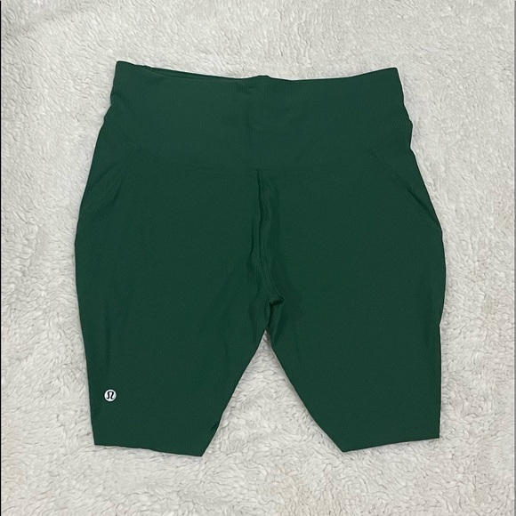 lululemon athletica Pants - Lululemon Everglades green Base Pace High-Rise Short 8" Ribbed Nulux